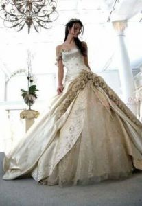 Бальное свадебное платье